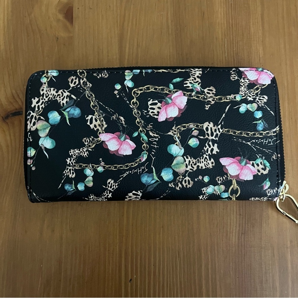 Betsey Johnson Black Floral Gold Chain Women's Trifold Wristlet Wallet - Picture 2 of 6